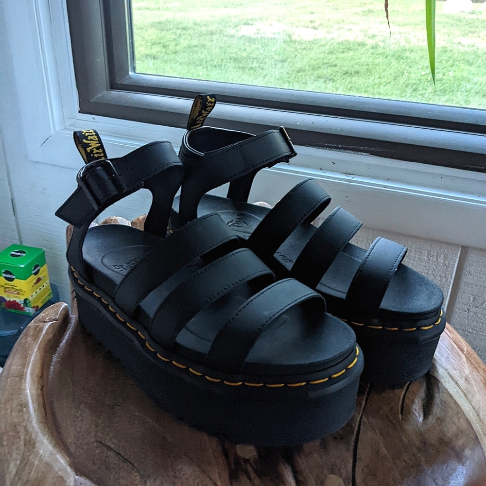 Doc Martens Blaire Platform Sandal Size 41/10